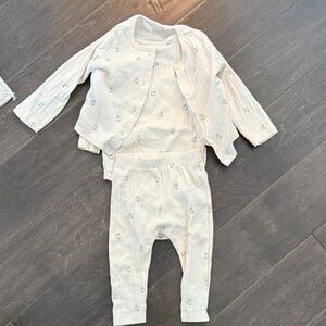Zara pointelle duckling Outfit Set 9m